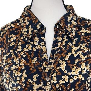 Liz Claiborne Floral Print Long Sleeve Button Up Shirt Cream, Brown & Black. XL